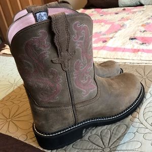 Ariat Fatbaby Ladies Brown Bomber Boots size 9